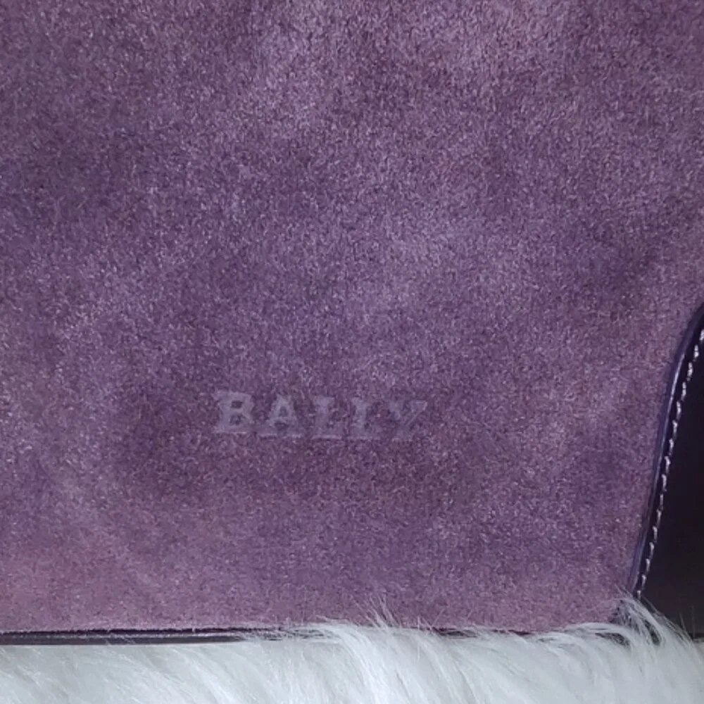 Bally suede leather grommet shoulder bag EUC